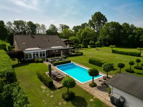 Vrijstaande woning te koop: Raamloopweg 9, Verspreide huizen Klein-Zundert Klein Zundert