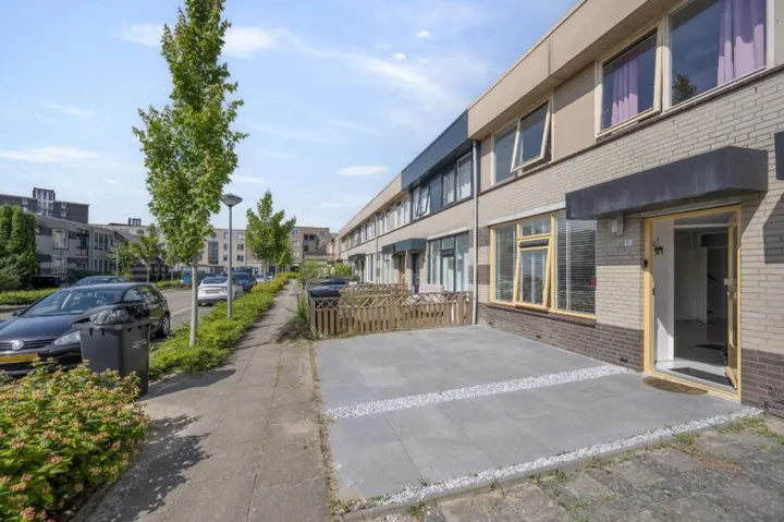 Tussenwoning te koop: Rachmaninovstraat 21, Muziekwijk Z.-Noord Almere