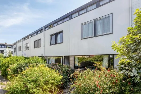 Tussenwoning te koop: Radboud 26, Havenzathe Landsmeer