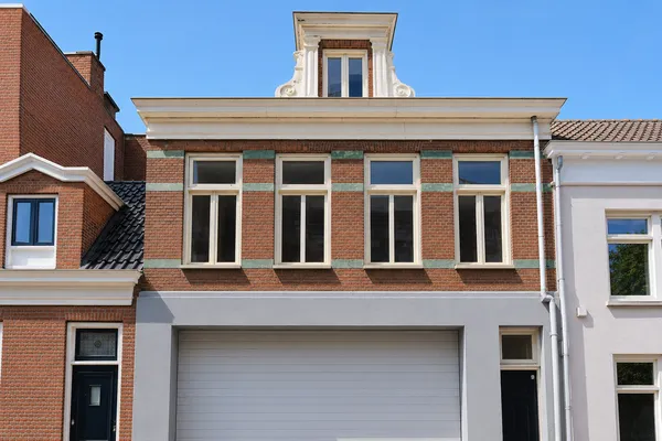 Tussenwoning te huur: Radebinnensingel 44A, Binnenstad-Zuid Groningen