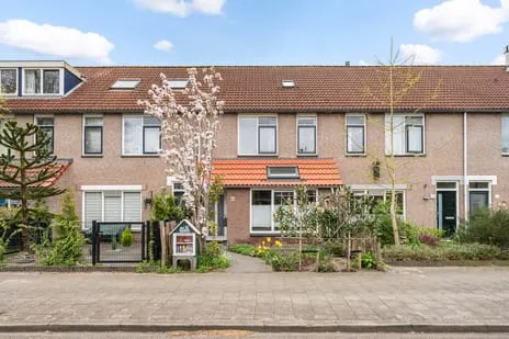 Tussenwoning te koop: Radenlaan 43, Gerenbroek Zwolle