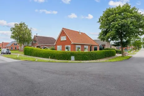 Vrijstaande woning te koop: Radsweg 66, Roodeschool