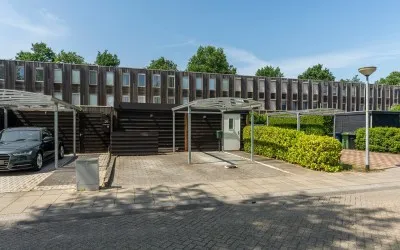 Tussenwoning te koop: Rafaëlstraat 27, Tussen de Vaarten Z.- Zuidoost Almere