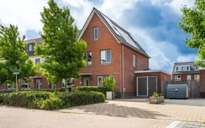Corner house for sale: Rammenas 17, Roelofarendsveen Roelofarendsveen