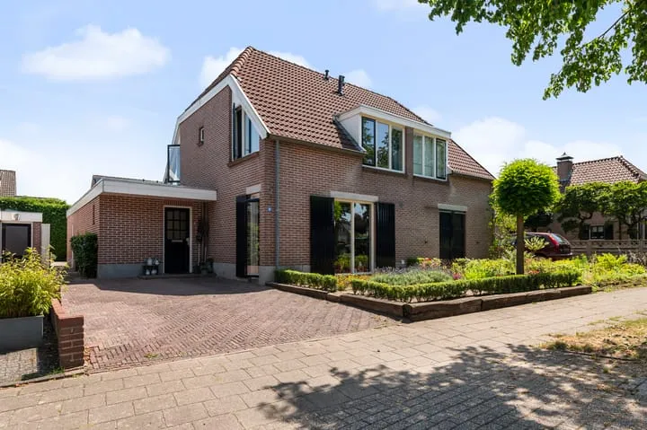 Twee-onder-één-kap te koop: Ramsbeekweg 10, Mollemors Eibergen