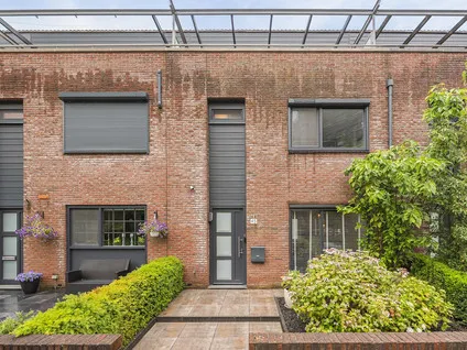 Tussenwoning te koop: Randmeer 45, Meerwede Zuidwest Barendrecht