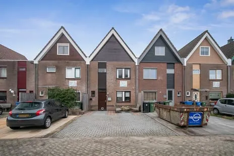 Tussenwoning te koop: Ranonkel 24, Hoogvliet Zuid Hoogvliet Rotterdam
