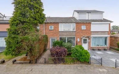 Hoekwoning te koop: Ranonkelstraat 19, Bloemenoord Waalwijk