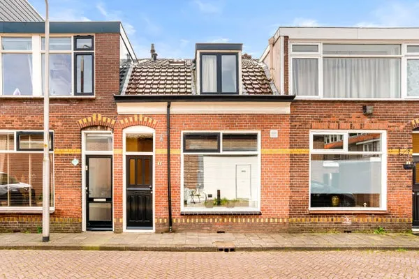 Tussenwoning te koop: Ranonkelstraat 6, Bloemenbuurt Santpoort-Noord
