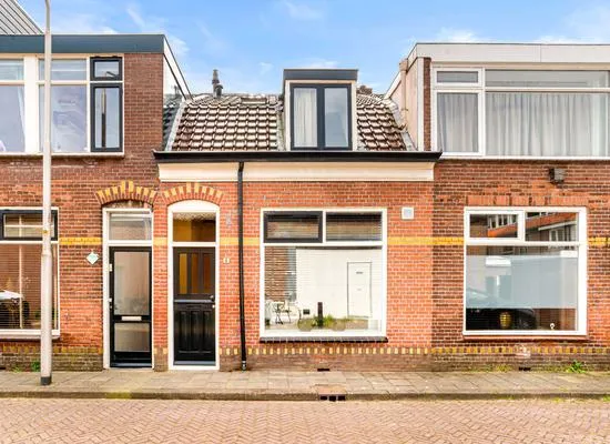 Tussenwoning te koop: Ranonkelstraat 6, Bloemenbuurt Santpoort-Noord