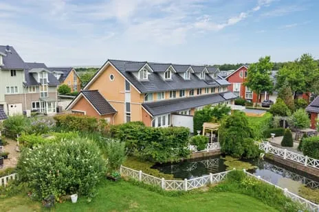 Corner house for sale: Raoul Wallenbergborg 12, Sveaborg en Sveadal Schiedam