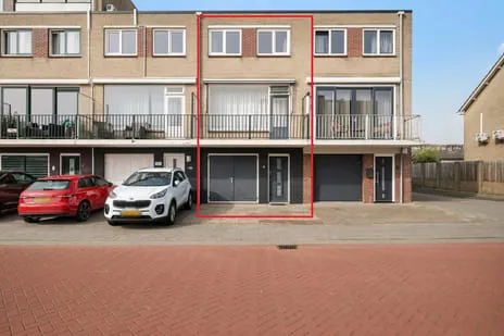 Tussenwoning te koop: Ravelijn 12, Binnenstad-Grave Grave