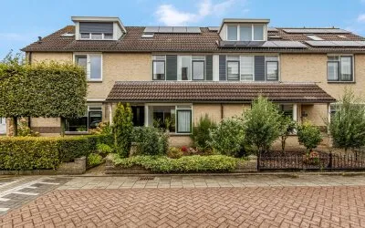 Tussenwoning te koop: Ravelstraat 15, Componistenbuurt Veenendaal