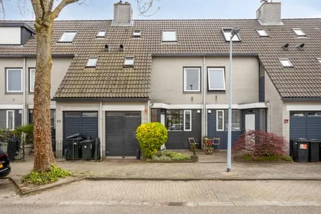 Tussenwoning te koop: Ravensbos 31, Hoofddorp Overbos Noord Hoofddorp