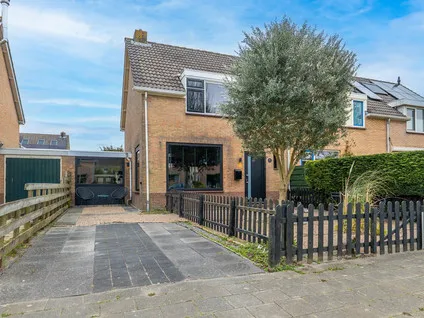 Tussenwoning te koop: Ravenstraat 17, Schellinkhout Schellinkhout