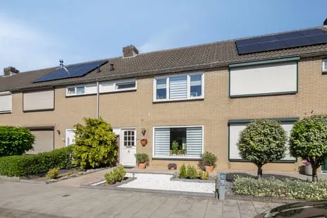 Tussenwoning te koop: Reaumurstraat 21, Serlippenspolder Terneuzen