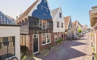 Vrijstaande woning te koop: Rechtestraat 25, De Rijp De Rijp