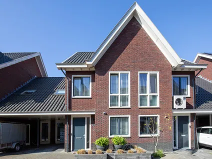 Tussenwoning te koop: Rechtsbuitenstraat 38, Kudelstaart Kudelstaart