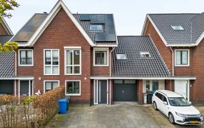 Tussenwoning te koop: Rechtsbuitenstraat 6, Kudelstaart