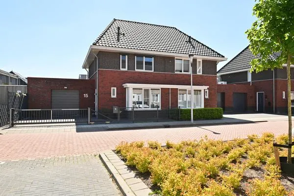 Corner house for sale: Redoute 15, Steenbergen-Noord Steenbergen