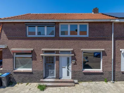 Tussenwoning te koop: Reestraat 31, Heksenberg Heerlen