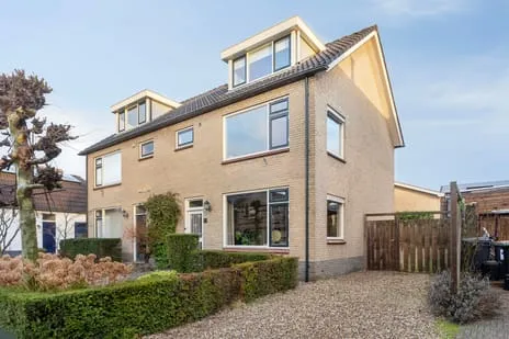 Twee-onder-één-kap te koop: Reeënlaan 40, Kerschoten-West Apeldoorn