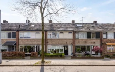 Tussenwoning te koop: Reeënlaan 45, Lunteren