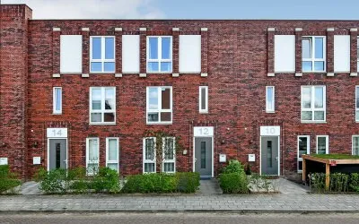 Tussenwoning te koop: Regenboog 12, Westeraam, Centrale zone Elst