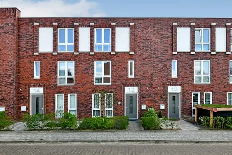 Tussenwoning te koop: Regenboog 12, Westeraam, Centrale zone Elst (Ge)