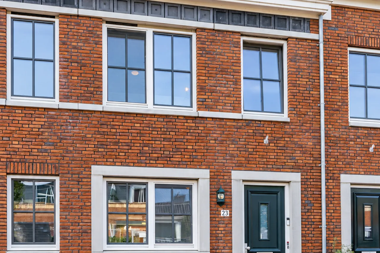 Tussenwoning te koop: Regenboog 23, Vinkeveen