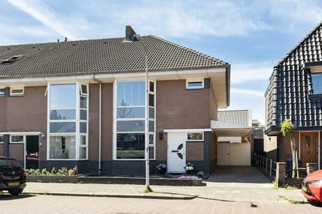 Hoekwoning te koop: Regenboogstraat 4, Omgeving Leeuwarderweg en bungalowpark Sneek