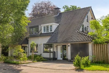 Corner house for sale: Regent Smitsstraat 26, Venkant, Beekkant en Beekvliet Sint-Michielsgestel