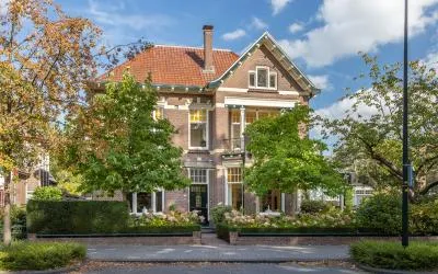 Vrijstaande woning te koop: Regentesselaan 10, De Parken Apeldoorn