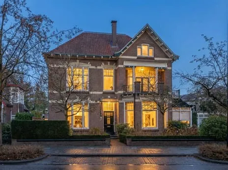 Vrijstaande woning te koop: Regentesselaan 10, Apeldoorn