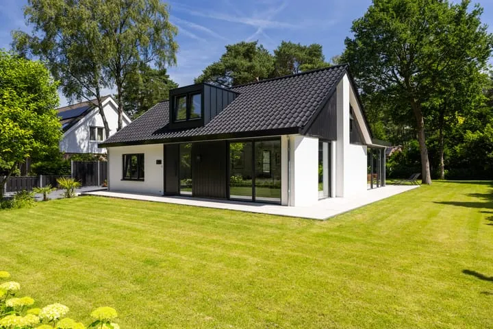 Vrijstaande woning te koop: Regentesselaan 12, Ermelo - Noord Ermelo