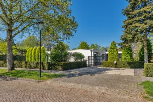 Vrijstaande woning te koop: Regentesselaan 2, Vaart Zuid Vlaardingen
