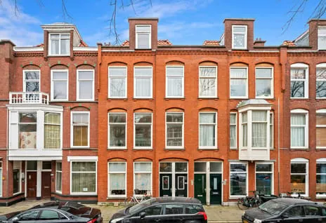 Studio te koop: Regentesselaan 264, Rond de Energiecentrale 'S-Gravenhage