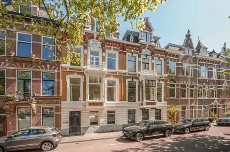 Tussenwoning te koop: Regentesselaan 30, Koningsplein e.o. 'S-Gravenhage