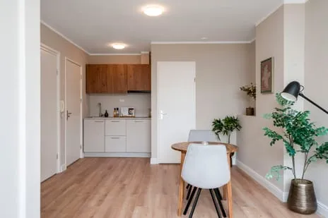 Studio te koop: Regentesselaan 344-1, Rond de Energiecentrale 'S-Gravenhage