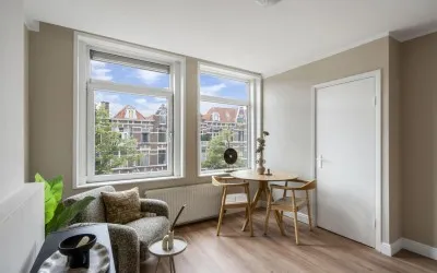 Studio te koop: Regentesselaan 354B, Rond de Energiecentrale 'S-Gravenhage