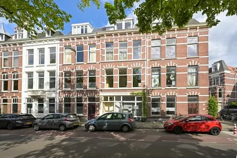 Studio te koop: Regentesselaan 74C, Koningsplein e.o. 'S-Gravenhage