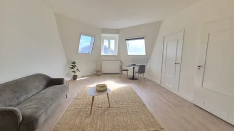 Studio te koop: Regentesselaan 9-19, 'S-Gravenhage
