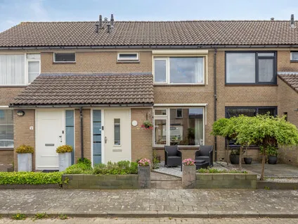Tussenwoning te koop: Reiger 13, Sommelsdijk