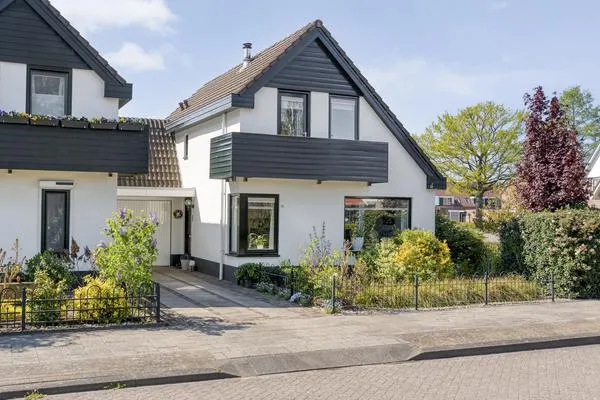 Twee-onder-één-kap te koop: Reiger 43, Het Raan Oost Raalte