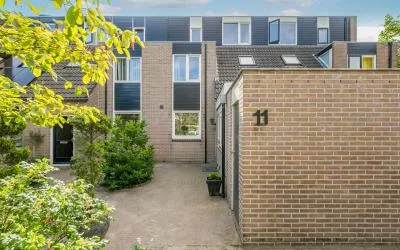Tussenwoning te koop: Reigersbek 11, Maartensdijk Kern Maartensdijk