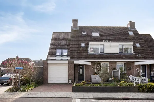 Twee-onder-één-kap te koop: Reigersdreef 30, Streefkerk-Dorp Streefkerk