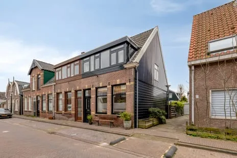 Hoekwoning te koop: Reigerstraat 83, Oud West Zaandam