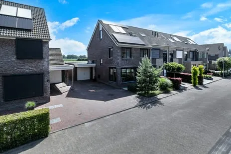 Hoekwoning te koop: Reijer Bronsstraat 28, Blankenhoef Terschuur