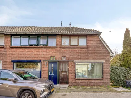 Hoekwoning te koop: Reijerwaardseweg 40, Dordtsestraatweg Barendrecht