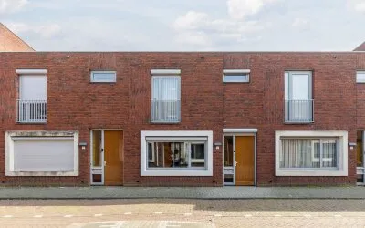Terraced house for sale: Reinier Claeszenstraat 22, Trouwlaan Tilburg